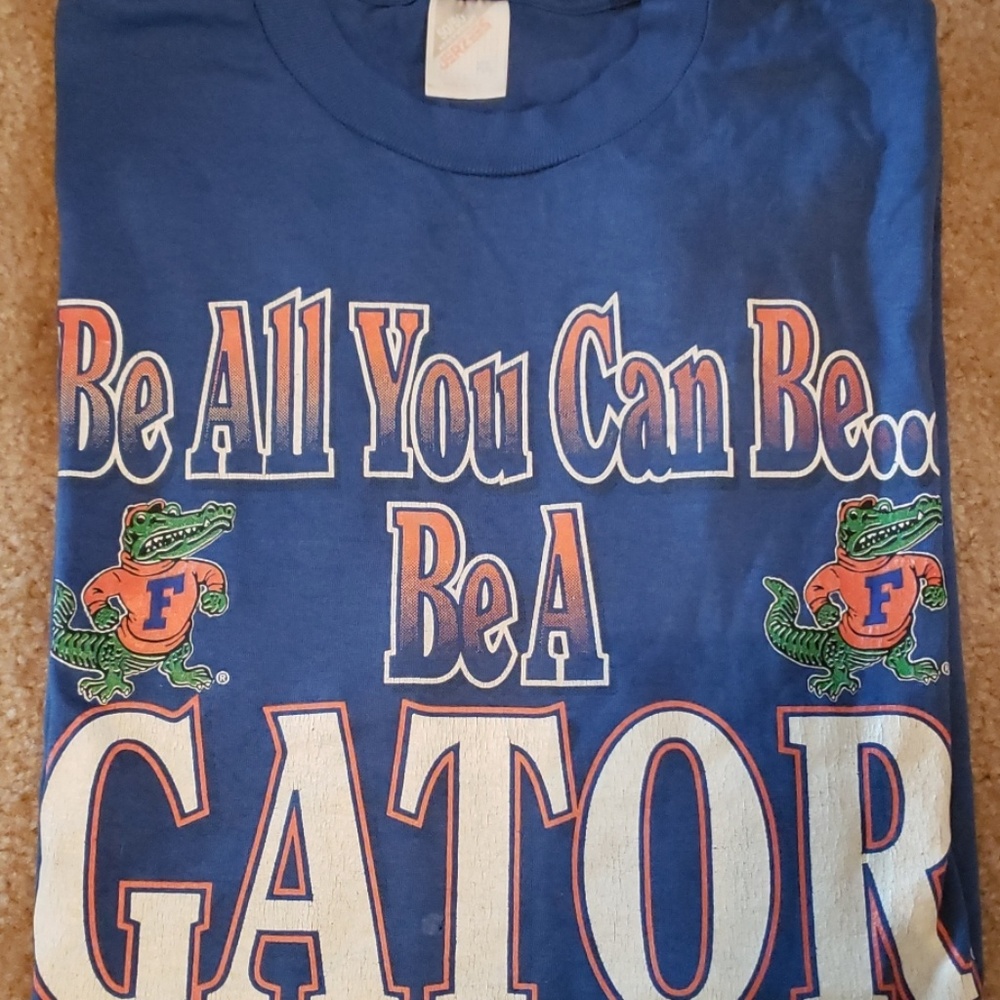 Graphic tee